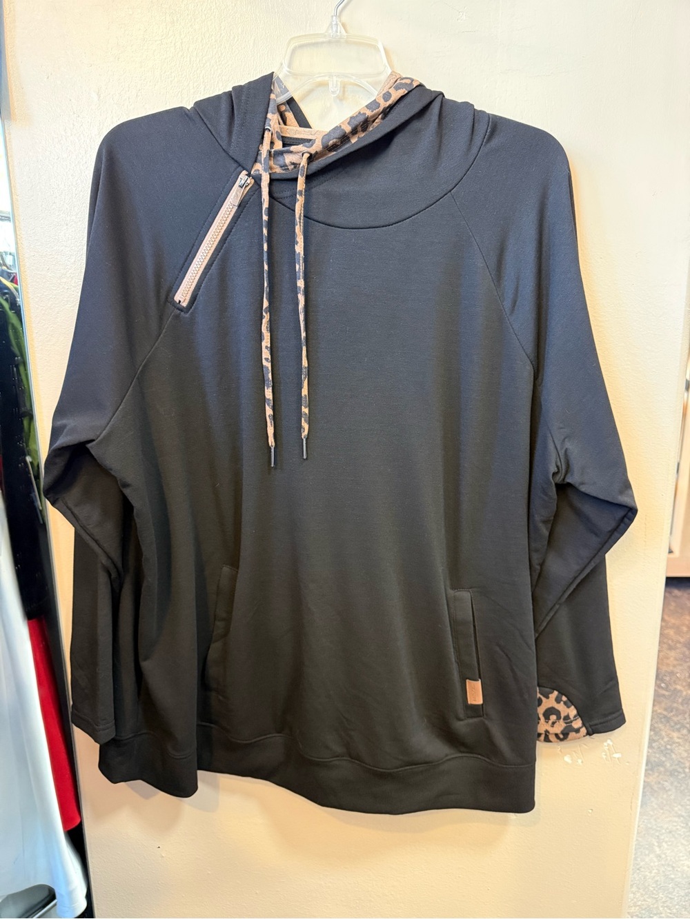 Maurices Homeward Animal Leopard Trim Hoodie Black Plus Size 2X NWT